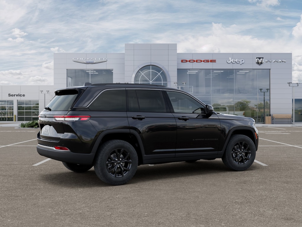 New 2026 Jeep Grand Cherokee Laredo Altitude 4x4 SUV