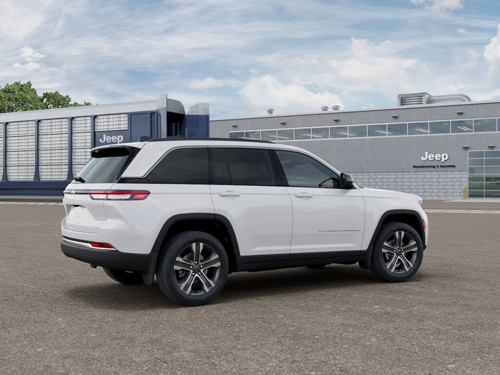 New 2027 Jeep Grand Cherokee LIMITED 4X4 Sport Utility