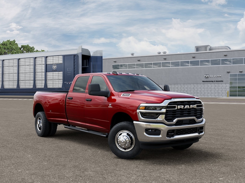 New 2027 Ram 3500 TRADESMAN CREW CAB 4X4 8' BOX Pickup