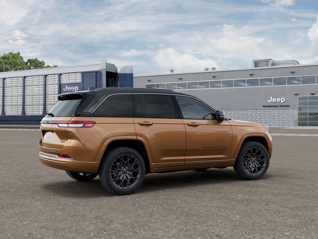 New 2027 Jeep Grand Cherokee SUMMIT 4X4 Sport Utility