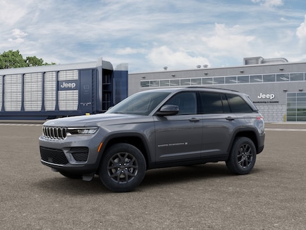 2027 Jeep Grand Cherokee Laredo X Sport Utility