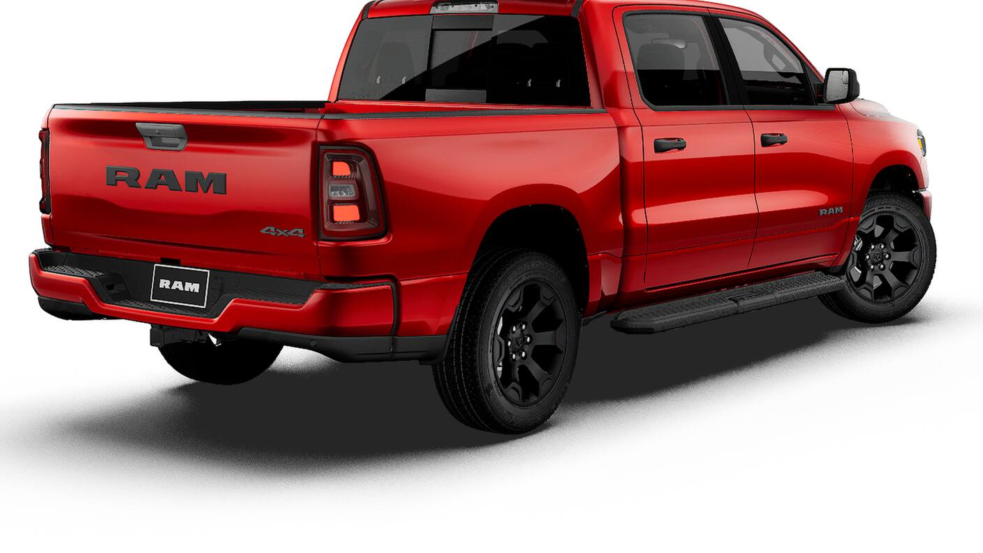 New 2027 Ram 1500 EXPRESS CREW CAB 4X4 5'7 BOX Pickup
