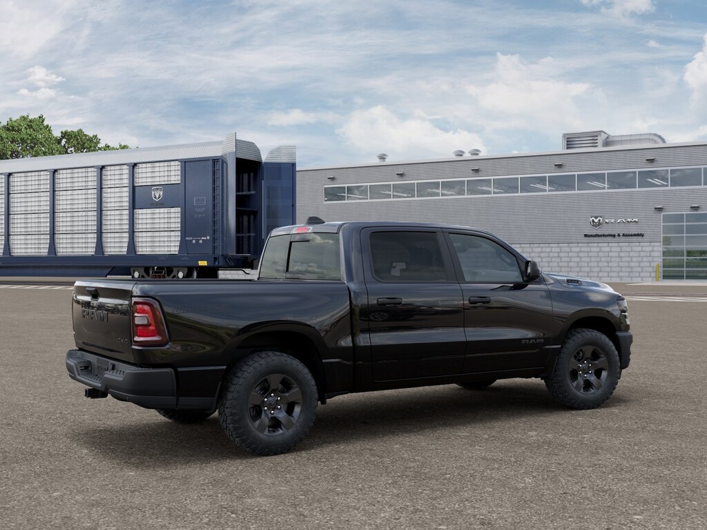 New 2027 Ram 1500 WARLOCK CREW CAB 4X4 5'7 BOX Pickup