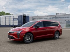 2027 Chrysler Pacifica LIMITED Passenger Van