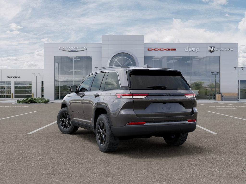 New 2026 Jeep Grand Cherokee Laredo Altitude 4x2 SUV