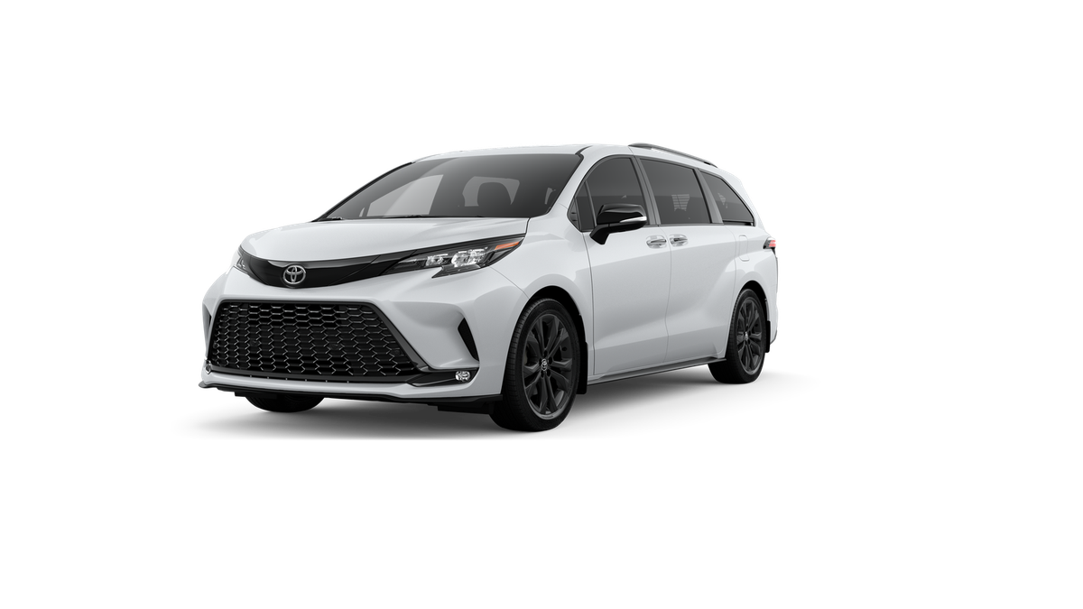 2026 Toyota Sienna XSE 7 PASSENGER