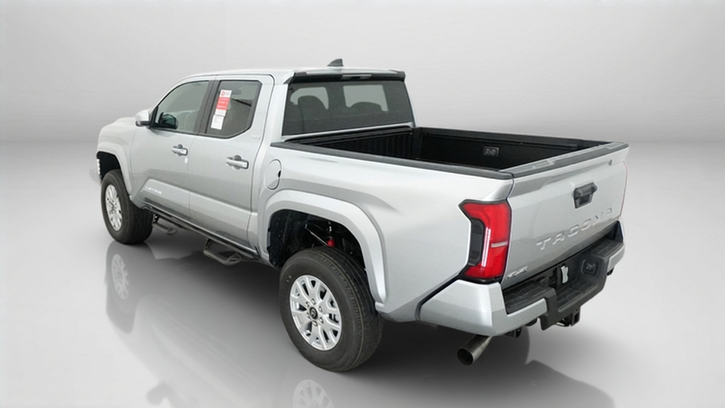 2026 Toyota Tacoma SR5 - Photo 15