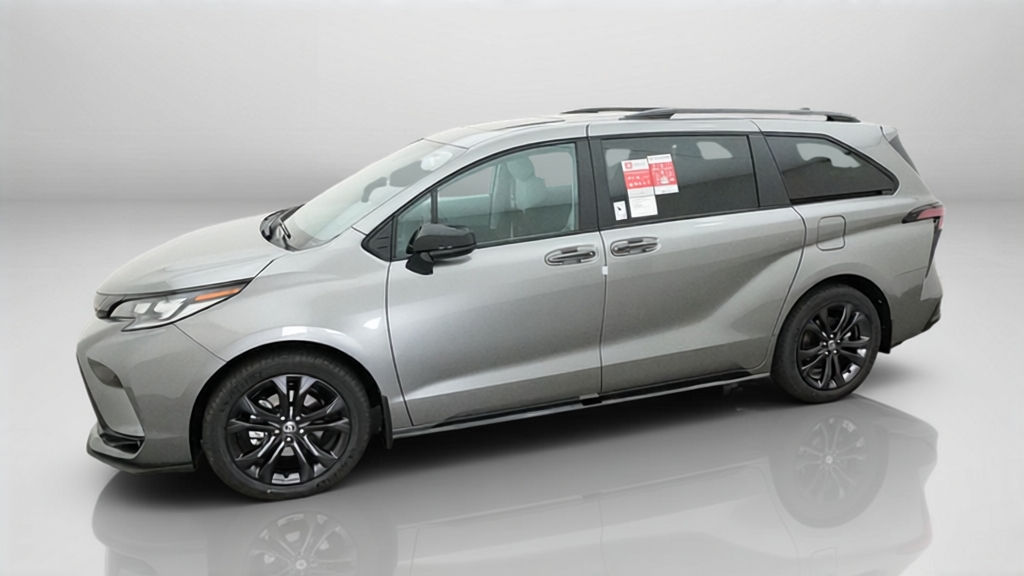 New 2026 Toyota Sienna XSE Van Passenger Van