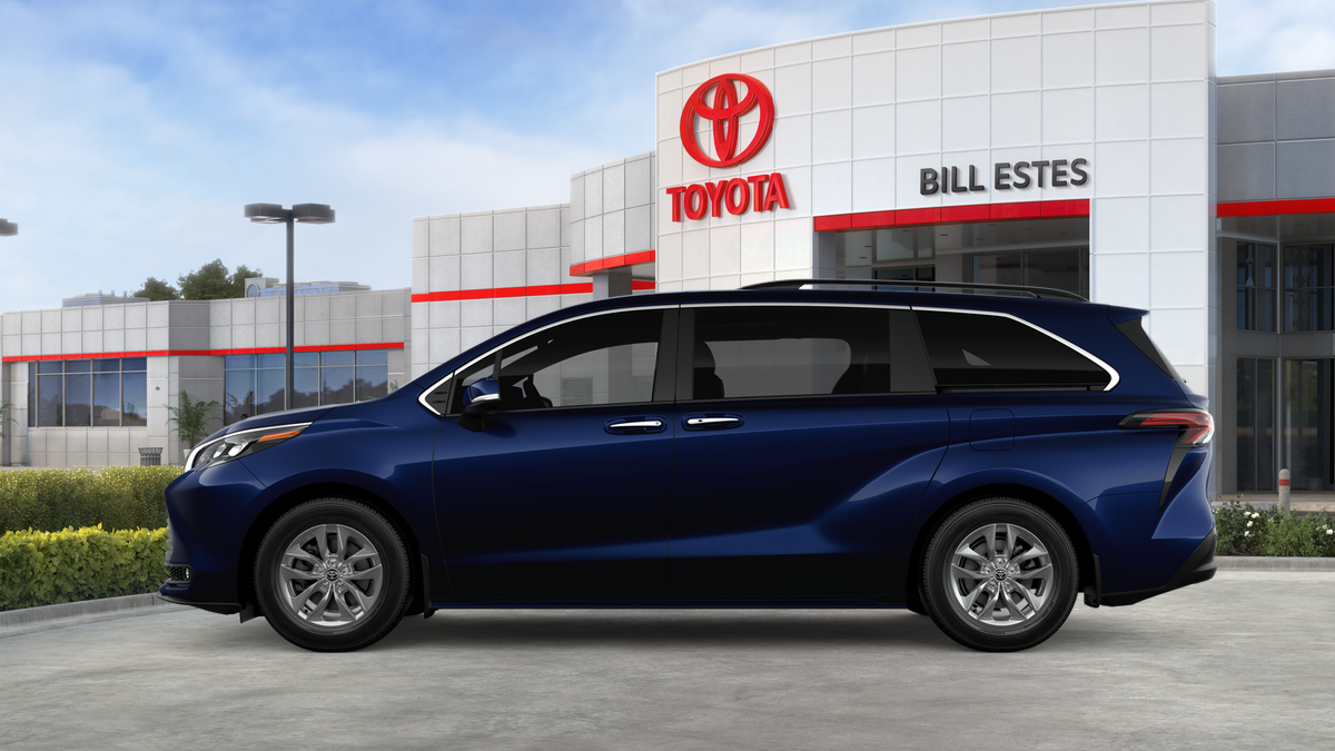 New 2026 Toyota Sienna XLE Van Passenger Van