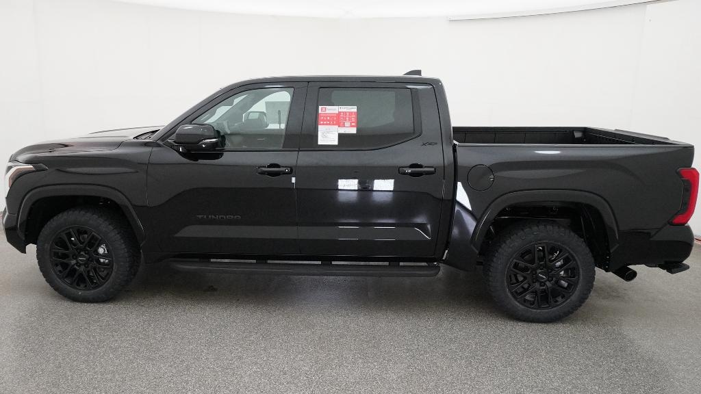 New 2026 Toyota Tundra Limited LIMITED CREWMAX 5.5