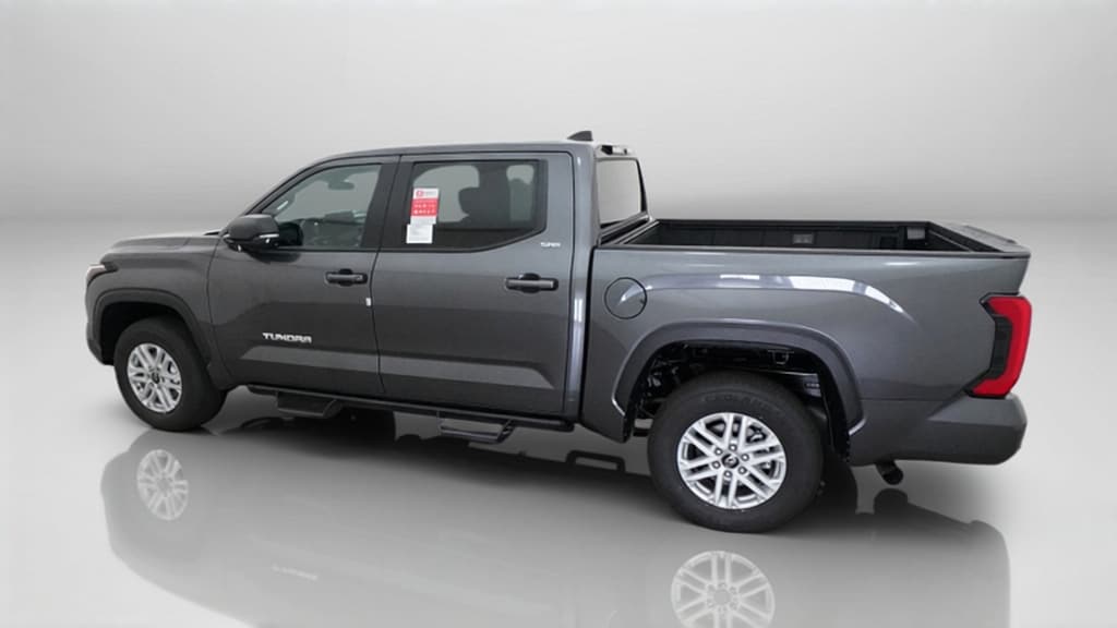 2026 Toyota Tundra SR5 - Photo 16