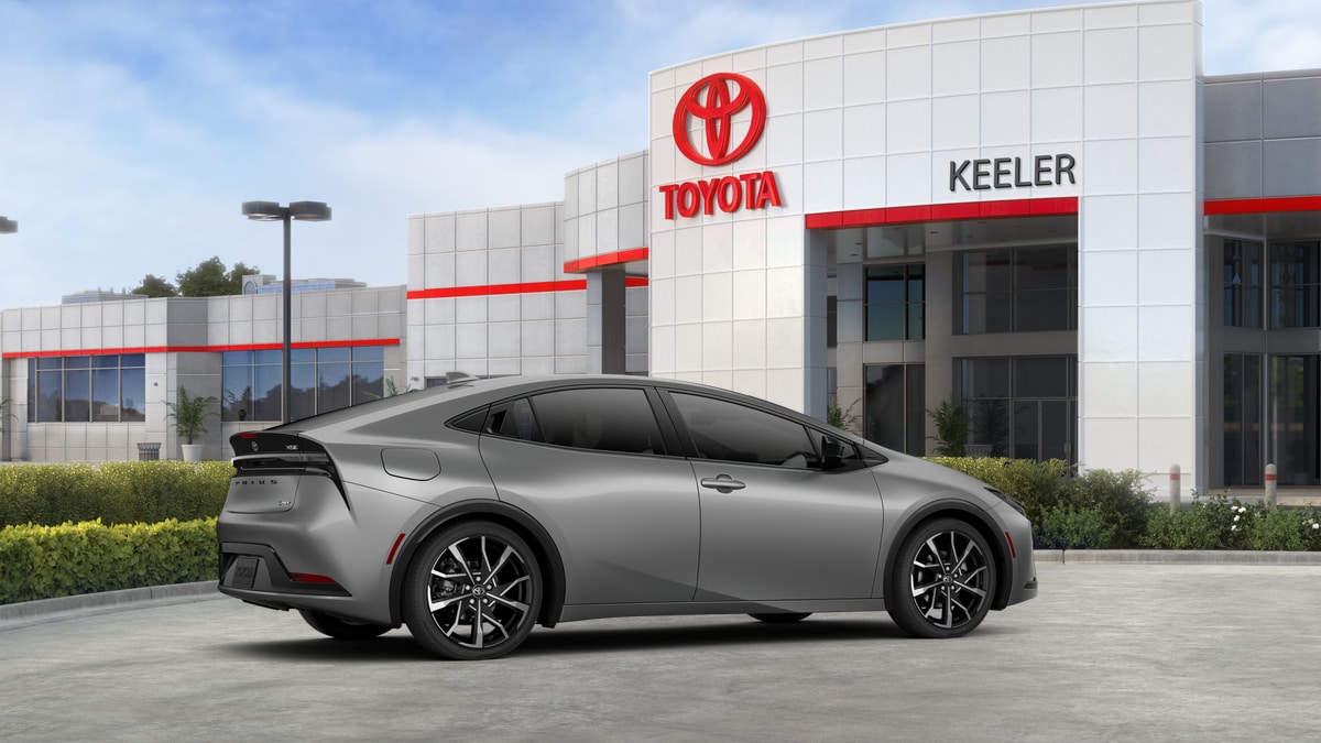 2026 Toyota Prius Plug-in Hybrid XSE - Photo 11