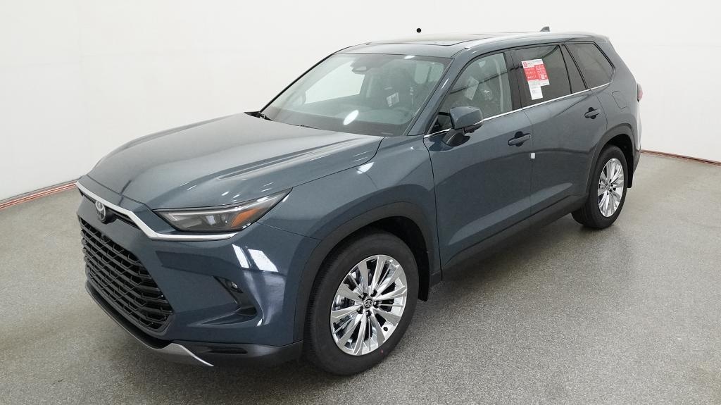 New 2026 Toyota Grand Highlander Platinum SUV