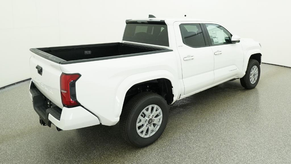 2026 Toyota Tacoma SR5 - Photo 13