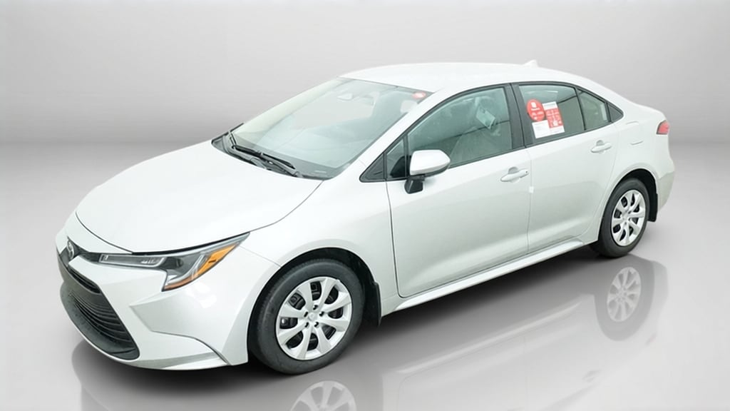 2027 Toyota Corolla LE 