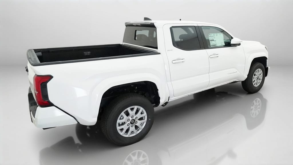 2026 Toyota Tacoma SR5 - Photo 10