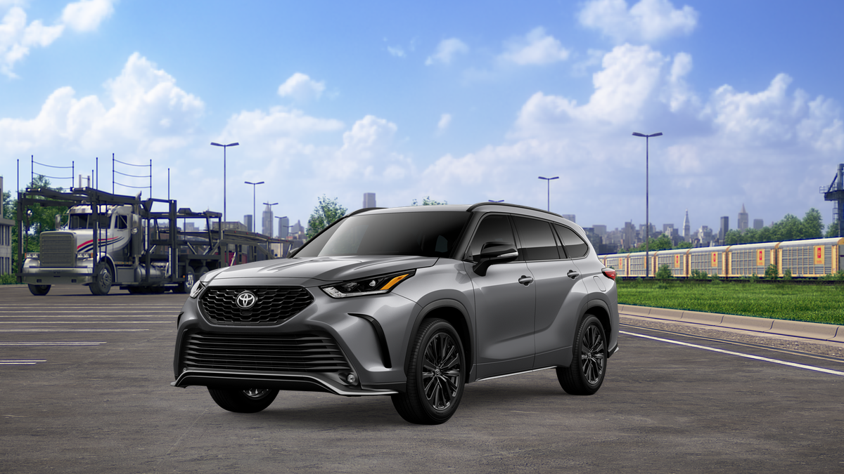 2026 Toyota Highlander XSE SUV