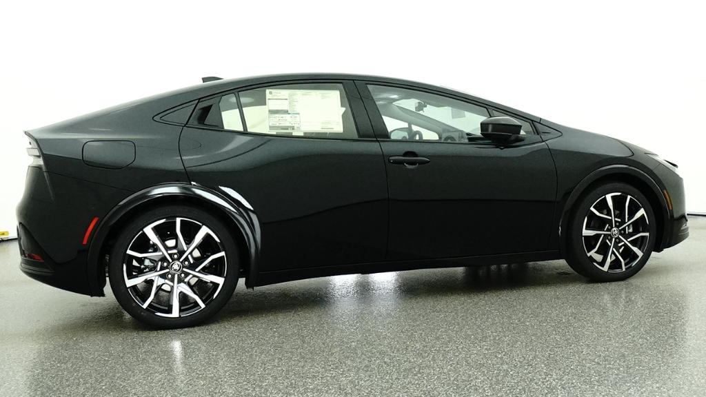 2026 Toyota Prius Plug-in Hybrid XSE Premium - Photo 27