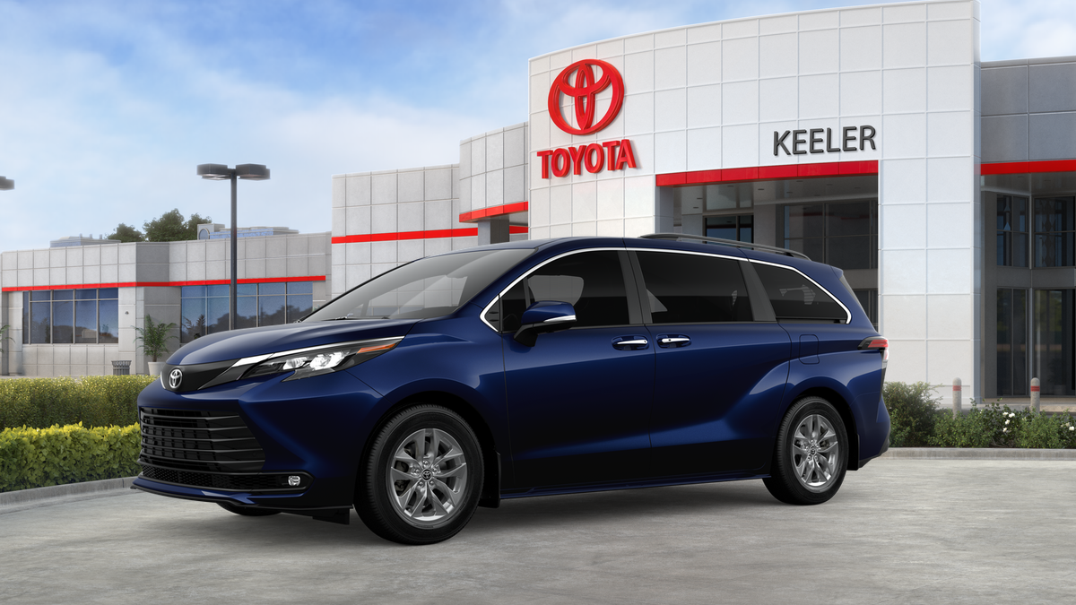 New 2026 Toyota Sienna XLE Van Passenger Van