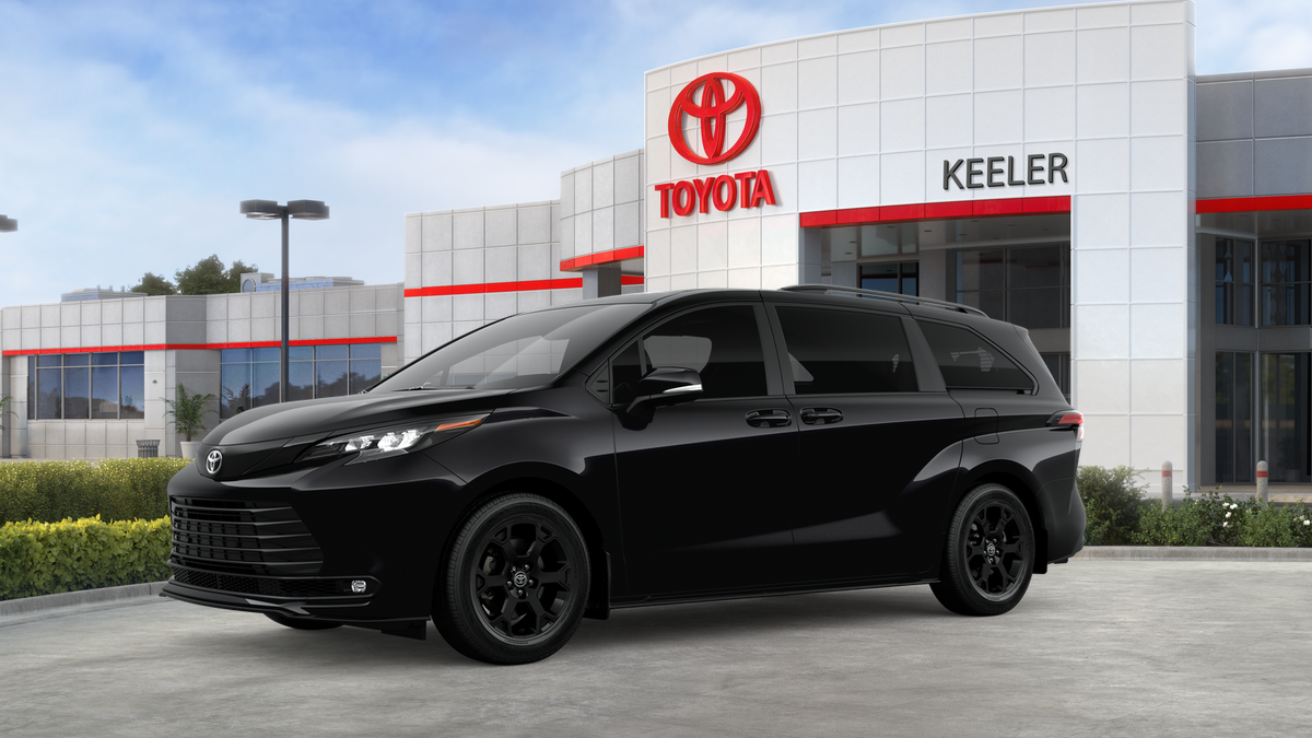 New 2026 Toyota Sienna Woodland Edition Van Passenger Van
