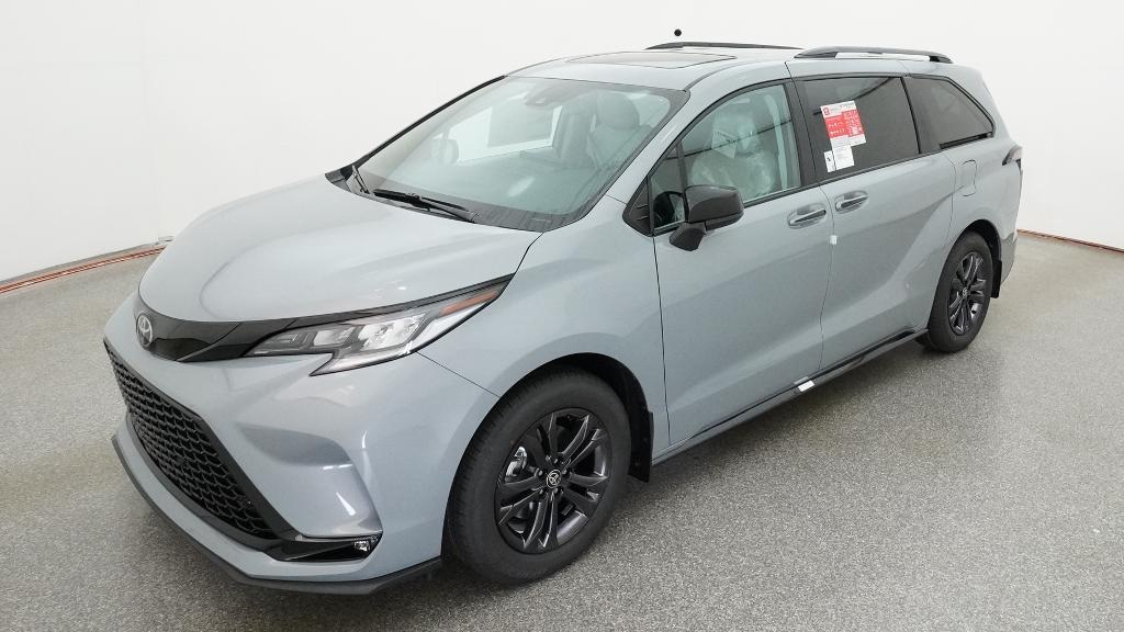 New 2026 Toyota Sienna XSE 7 PASSENGER