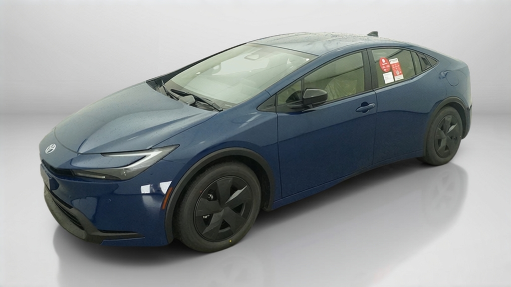 2027 Toyota Prius LE LE
