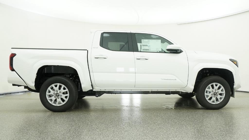 2026 Toyota Tacoma SR5 - Photo 21