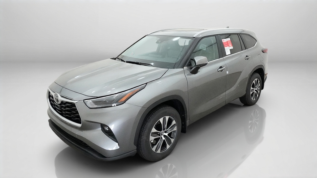 2026 Toyota Highlander XLE SUV