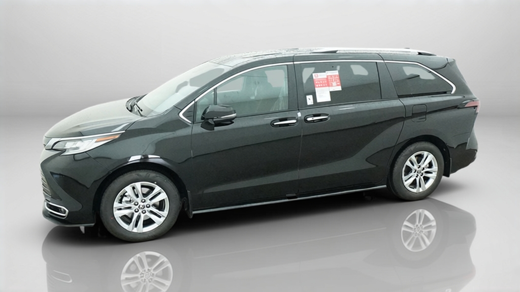 New 2026 Toyota Sienna Limited 7 PASSENGER