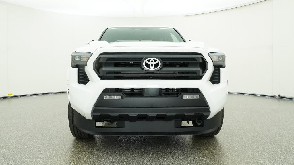 2026 Toyota Tacoma SR5 - Photo 17