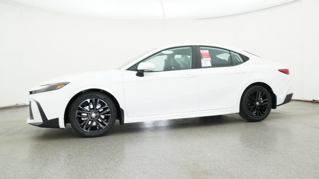 2026 Toyota Camry SE - Photo 8