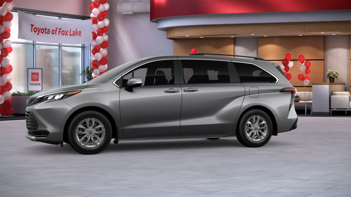 New 2026 Toyota Sienna LE 8 PASSENGER