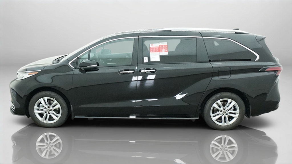 New 2026 Toyota Sienna Limited 7 PASSENGER