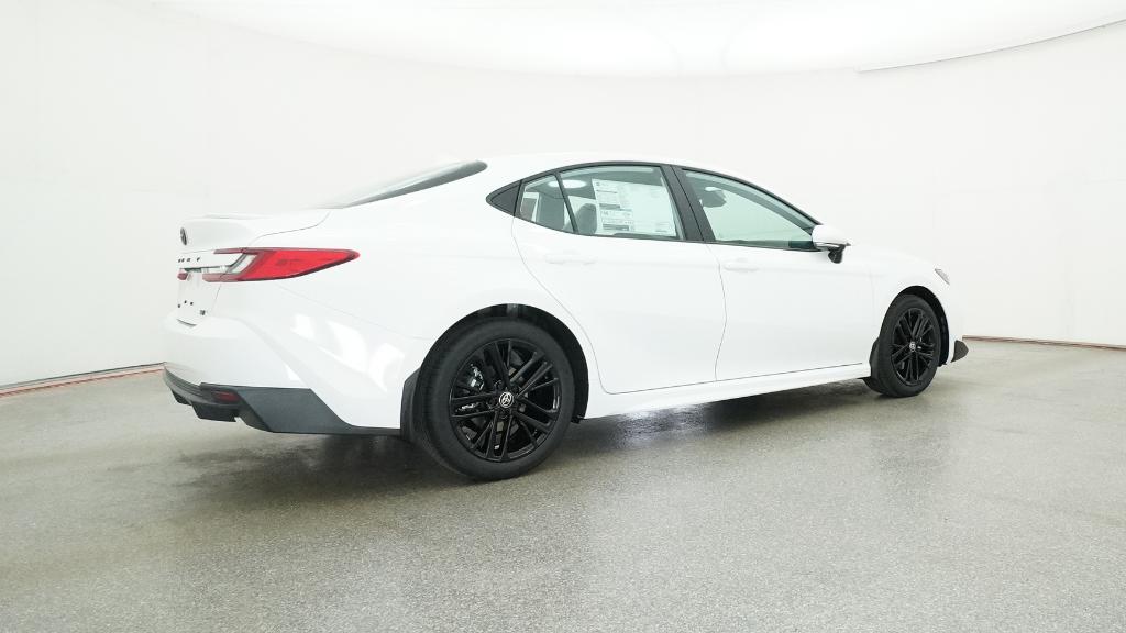 2026 Toyota Camry SE - Photo 16