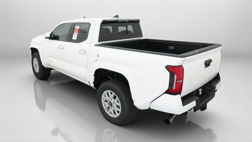 2026 Toyota Tacoma SR5 - Photo 15