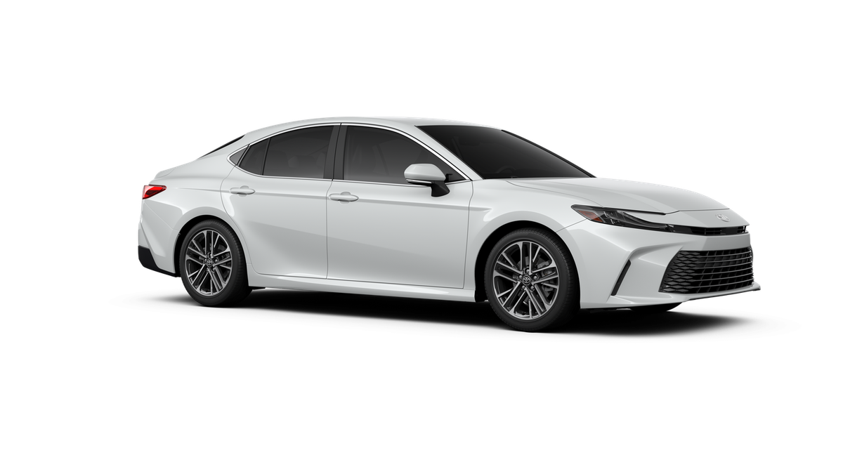 2026 Toyota Camry XLE - Photo 14