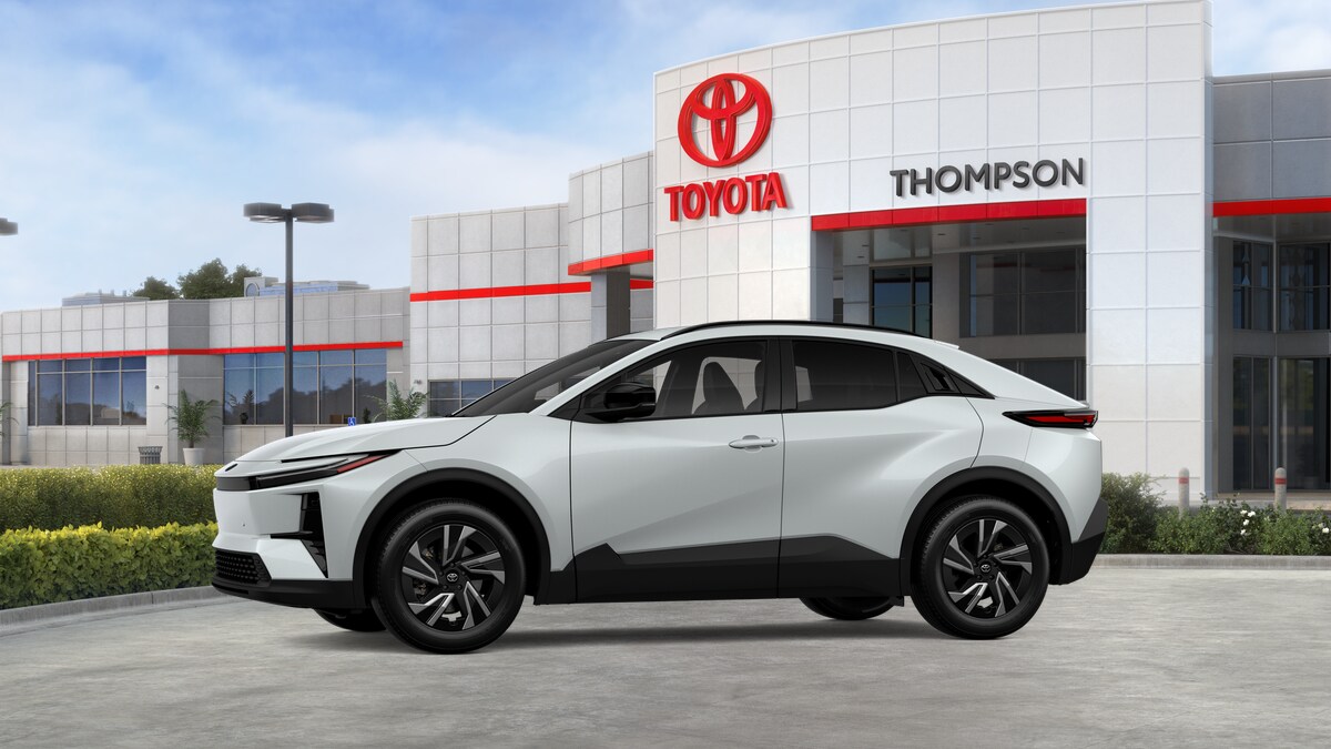 2026 Toyota C-HR SE - Photo 3