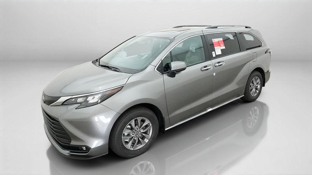 2026 Toyota Sienna XLE