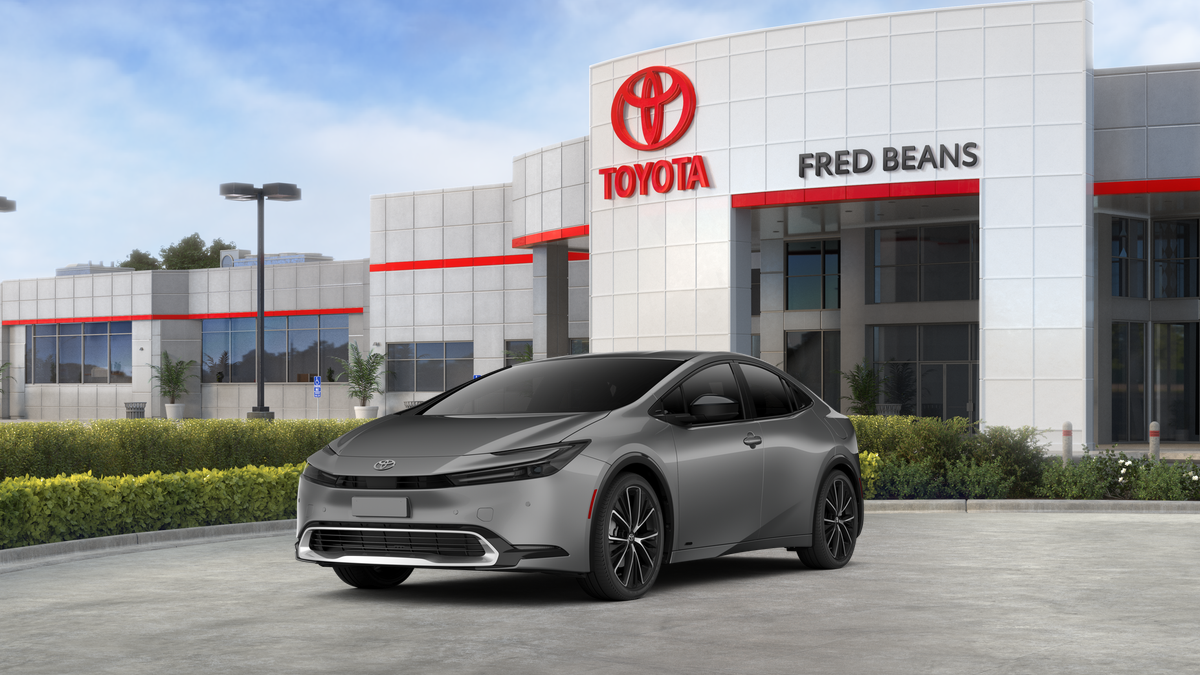 2027 Toyota Prius XLE AWD XLE AWD