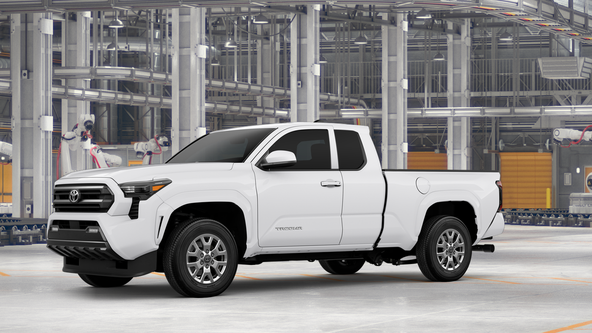 New 2026 Toyota Tacoma SR5 4X2 XTRACAB