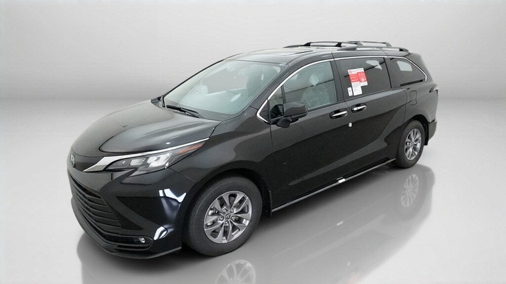 2026 Toyota Sienna 8 PASSENGER 