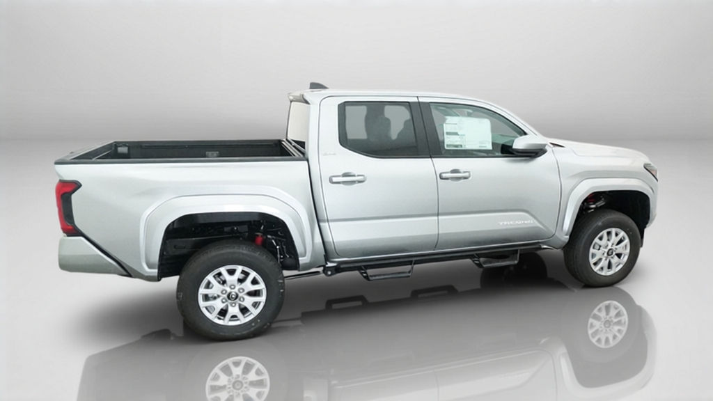 2026 Toyota Tacoma SR5 - Photo 9