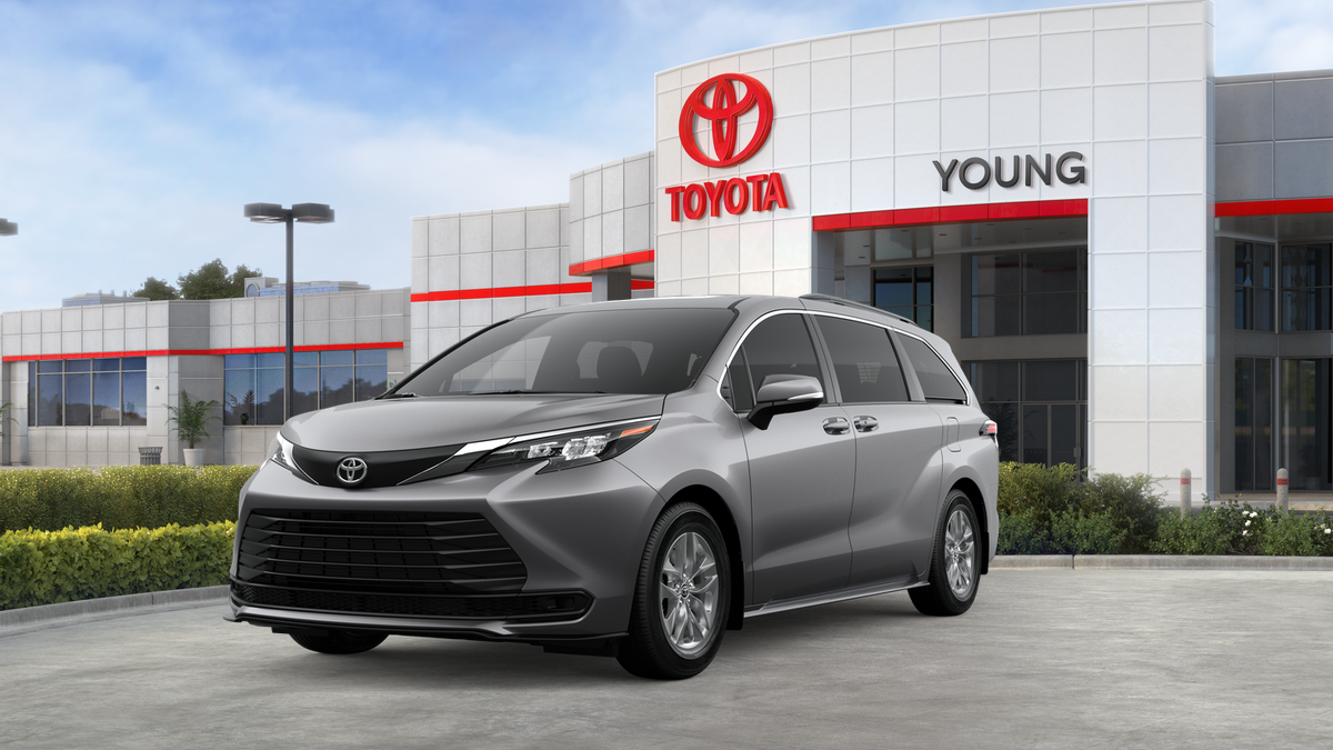 2026 Toyota Sienna LE AWD 8-Passenger 8 PASSENGER