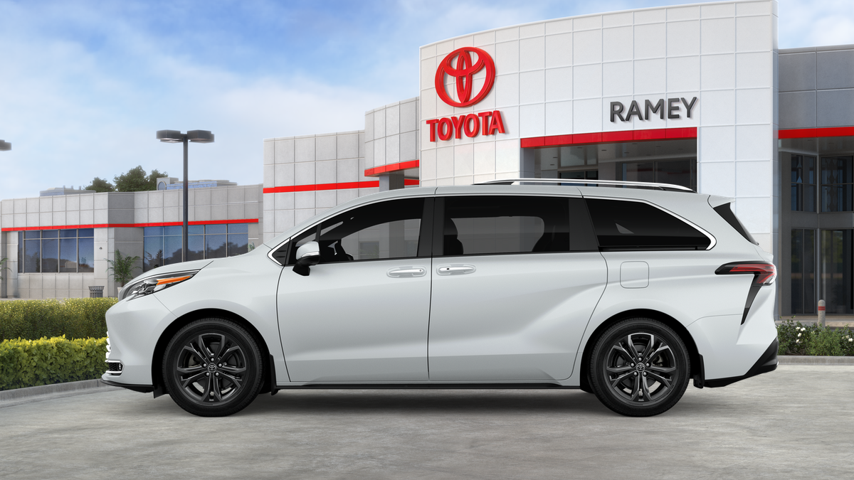 New 2026 Toyota Sienna Platinum Van Passenger Van