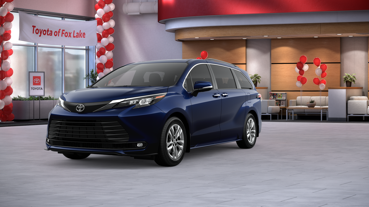 New 2026 Toyota Sienna XLE 7 PASSENGER