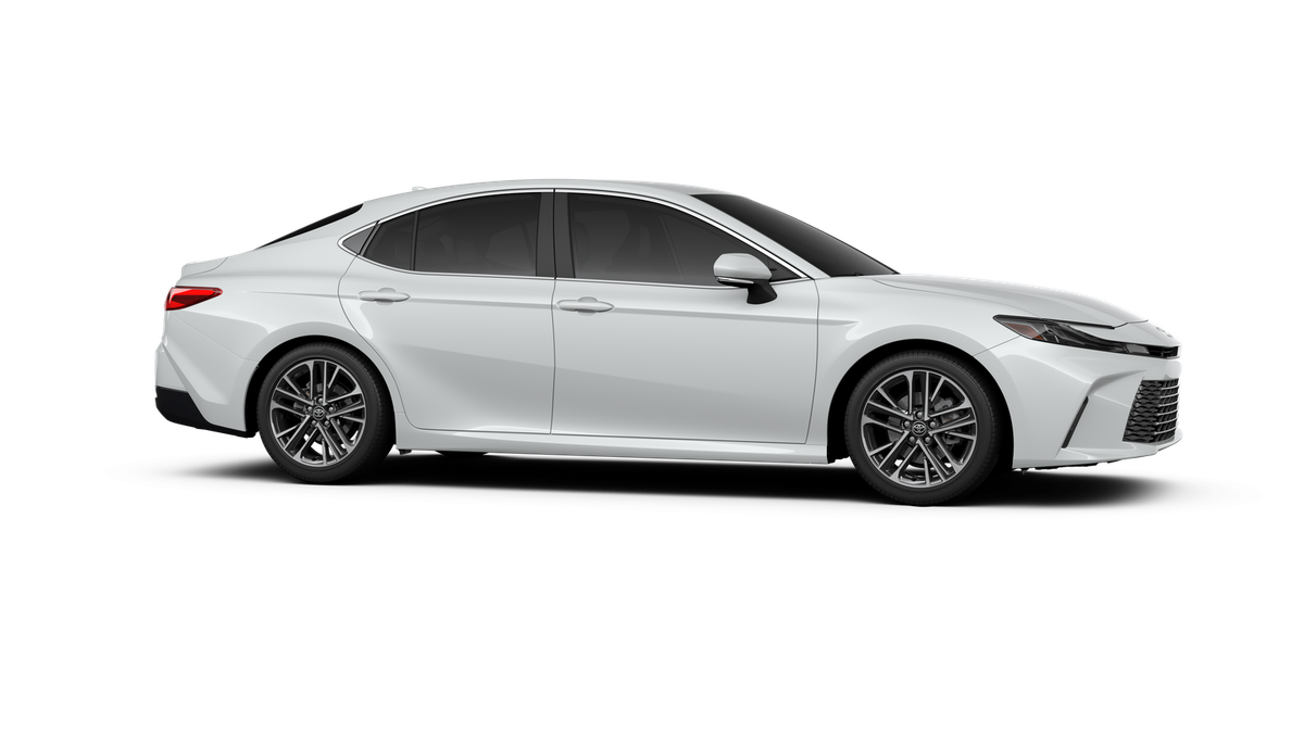2026 Toyota Camry XLE - Photo 13