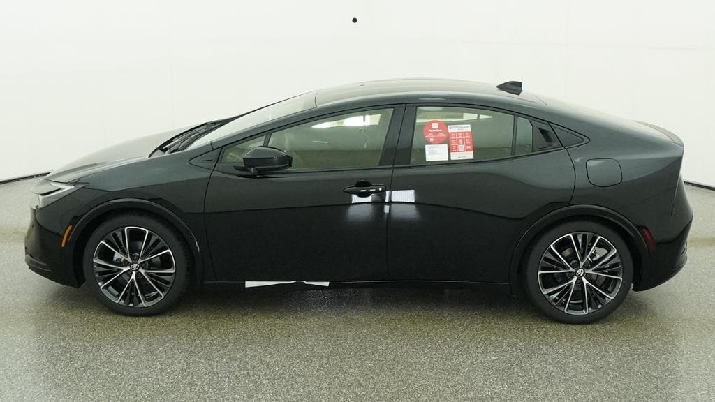 New 2027 Toyota Prius XLE Hatchback