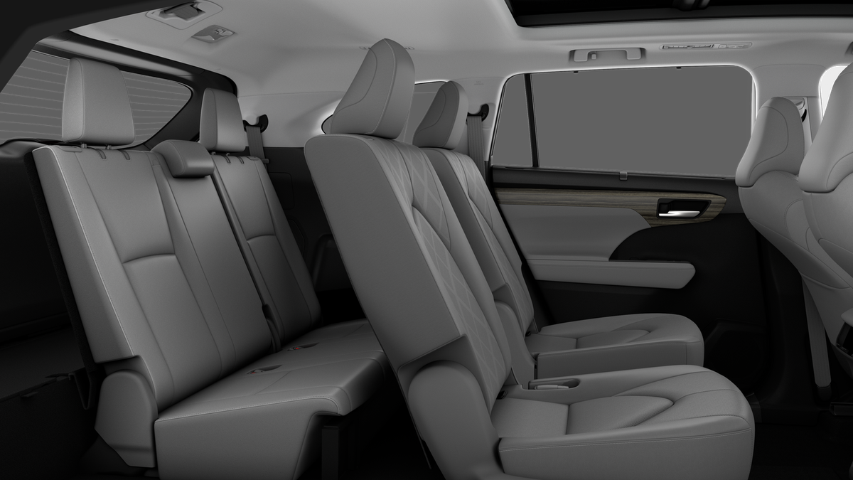 2026 Toyota Highlander Platinum - Photo 21