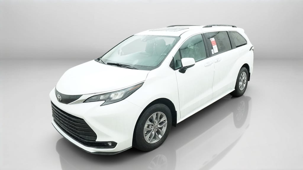2026 Toyota Sienna XLE