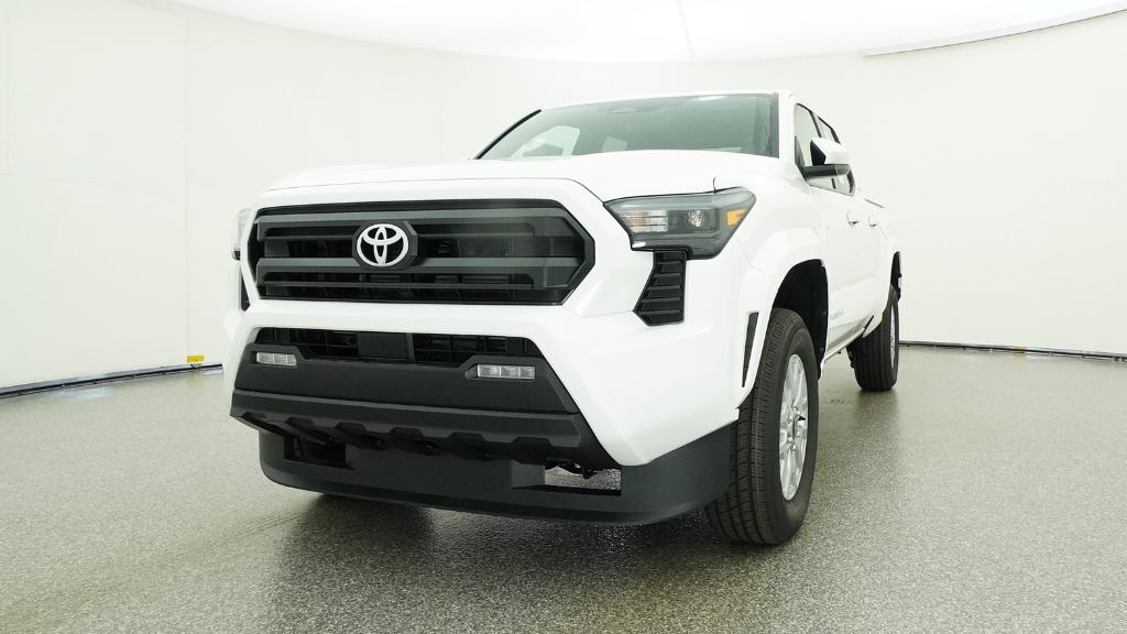 2026 Toyota Tacoma SR5 - Photo 10